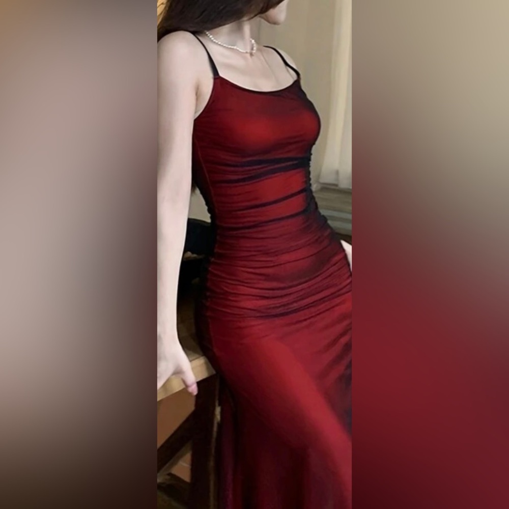 SALE🎈NWOT DONT MISS OUT BEAUTIFUL MESH SEXY OVERLAY HALTER DRESS! CINCHED SIDES
